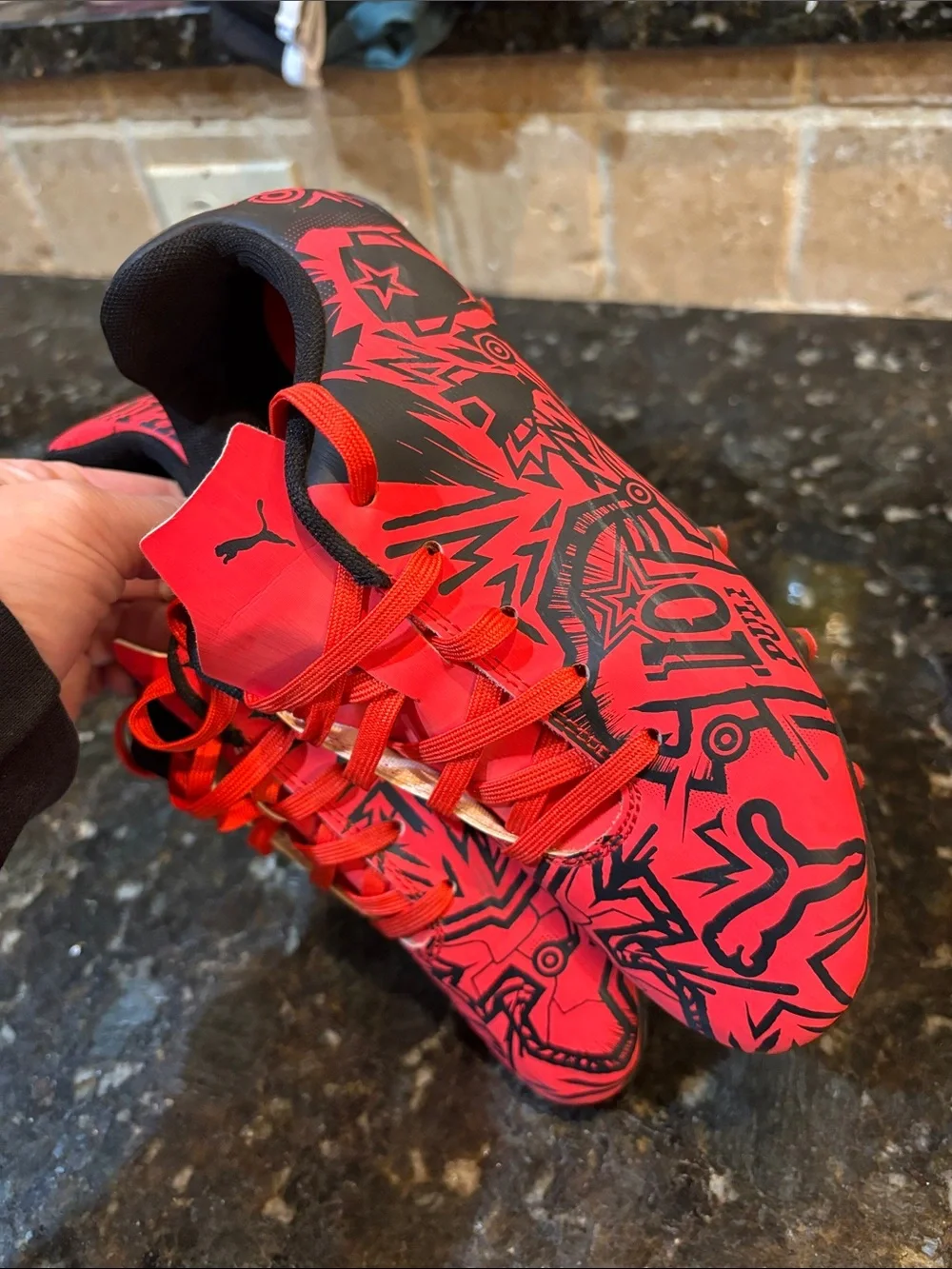 Puma X Christian pulisic soccer cleats! Youth 4